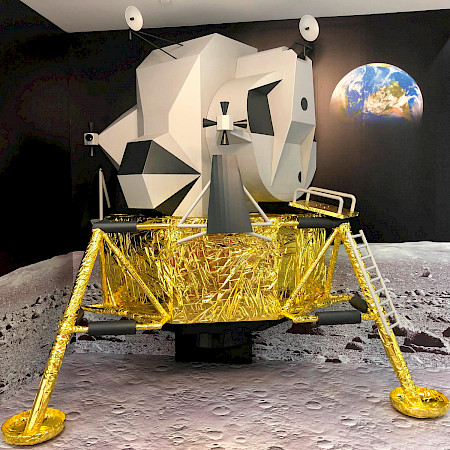 Mondlandefähre im Maßstab 1:2 nachgebaut von Ganter Interior